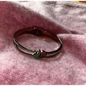 Silver heart bracelet